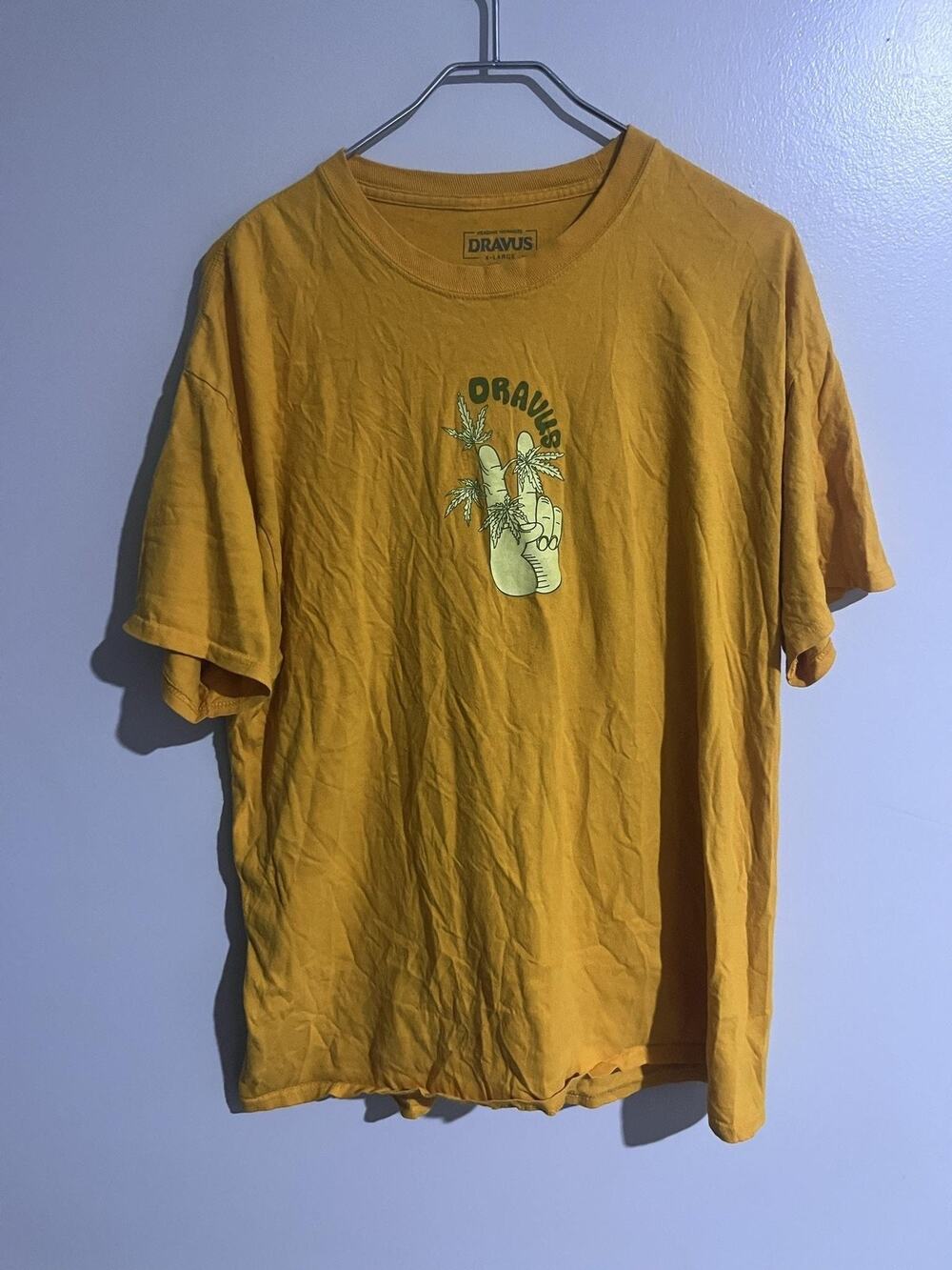 DRAVUS Shirt Mens XL Gold Short Sleeve Graphic Crew Neck Cotton Tagless